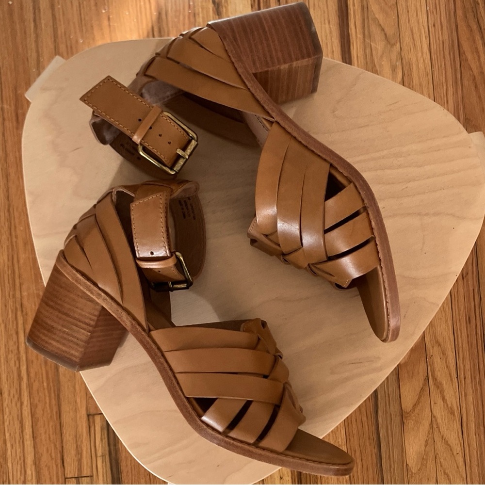 Frye Bianca Hurache Block Heel Sandals in size 8
